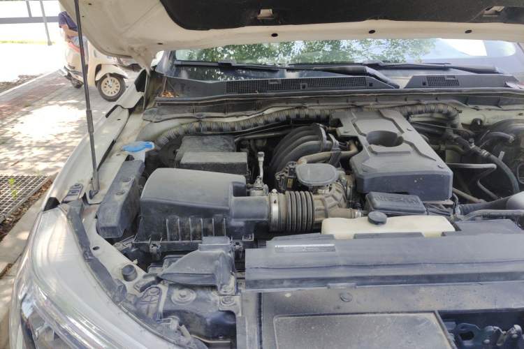 Used Nissan Terra 2020 2.5L XL Upper 4WD Automatic Four-Wheel Drive Luxury Edition Engine Bay Right