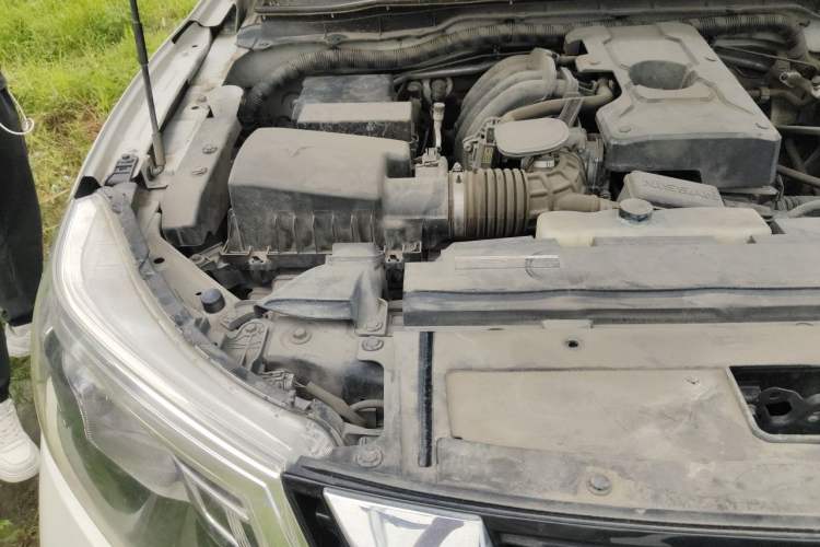 Used Nissan Terra 2020 2.5L XL Upper 4WD Automatic Four-Wheel Drive Luxury Edition Engine Bay Right