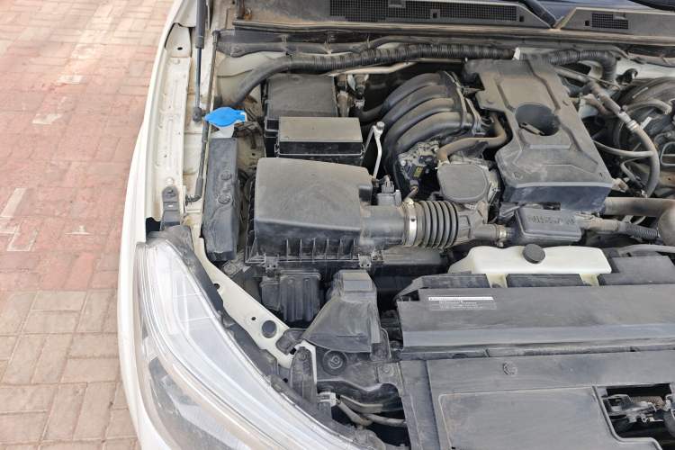 Used Nissan Terra 2020 2.5L XL Upper 4WD Automatic Four-Wheel Drive Luxury Edition Engine Bay Right