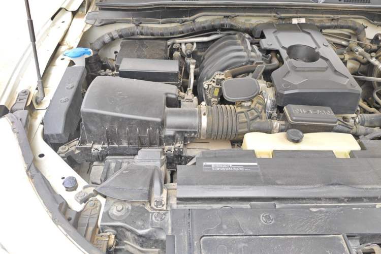 Used Nissan Terra 2020 2.5L XL Upper 4WD Automatic Four-Wheel Drive Luxury Edition Engine Bay Right