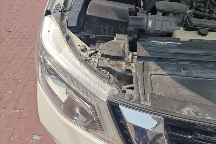Used Nissan Terra 2020 2.5L XV 4WD Automatic Four-Wheel Drive Flagship Edition Engine Bay Right