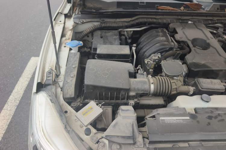 Used Nissan Terra 2020 2.5L XL Upper Automatic Two-Wheel Drive Luxury Edition Engine Bay Right