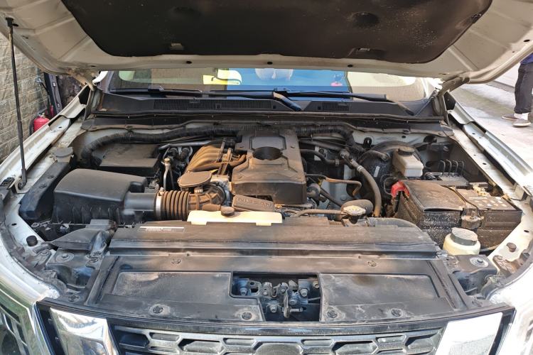 Used Nissan Terra 2020 2.5L XL Upper 4WD Automatic Four-Wheel Drive Luxury Edition Engine Bay