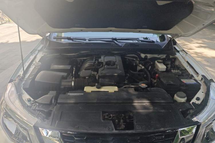 Used Nissan Terra 2020 2.5L XV 4WD Automatic Four-Wheel Drive Flagship Edition Engine Bay