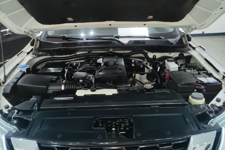 Used Nissan Terra 2020 2.5L XL Upper 4WD Automatic Four-Wheel Drive Luxury Edition Engine Bay