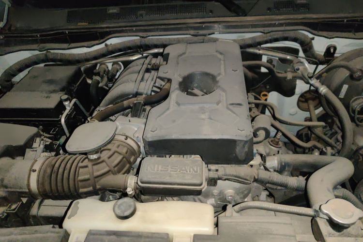 Used Nissan Terra 2020 2.5L XE Manual Two-Wheel-Drive Elite Edition Engine Bay