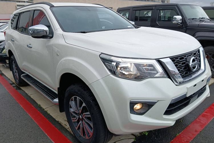 Used Nissan Terra 2020 2.5L XL Upper 4WD Automatic Four-Wheel Drive Luxury Edition Exterior 2
