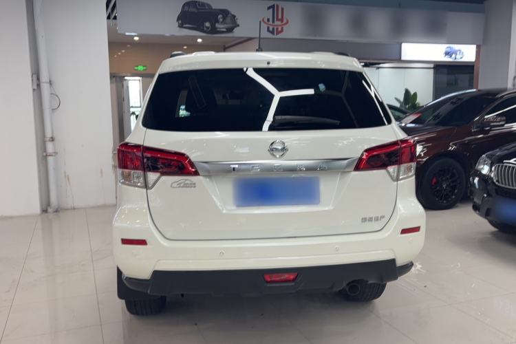 Used Nissan Terra 2020 2.5L XL Upper Automatic Two-Wheel Drive Luxury Edition Exterior 2