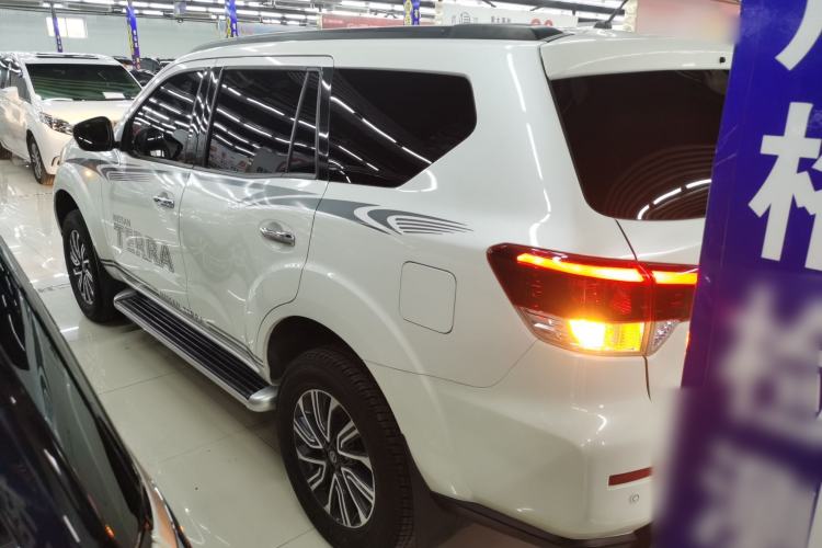 Used Nissan Terra 2020 2.5L XL Upper Automatic Two-Wheel Drive Luxury Edition Exterior 2
