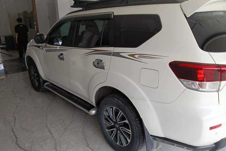 Used Nissan Terra 2020 2.5L XL Upper 4WD Automatic Four-Wheel Drive Luxury Edition Exterior 2