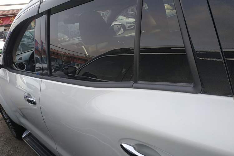 Used Nissan Terra 2020 2.5L XL Upper 4WD Automatic Four-Wheel Drive Luxury Edition Exterior 3