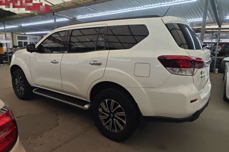 Used Nissan Terra 2020 2.5L XV Automatic 2WD Smart Edition Exterior 3