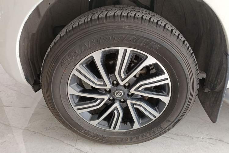 Used Nissan Terra 2020 2.5L XL Upper 4WD Automatic Four-Wheel Drive Luxury Edition Exterior 4