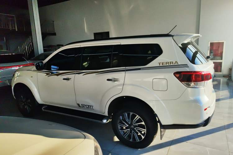 Used Nissan Terra 2020 2.5L XL Upper Automatic Two-Wheel Drive Luxury Edition Exterior 5
