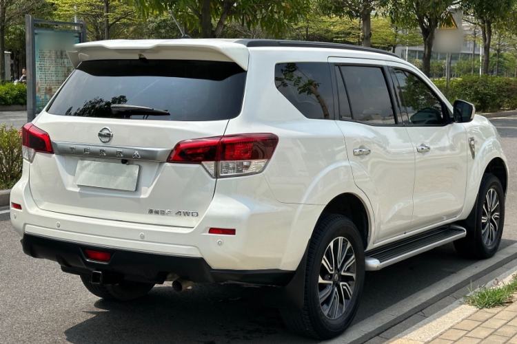 Used Nissan Terra 2020 2.5L XL Upper 4WD Automatic Four-Wheel Drive Luxury Edition Exterior 5