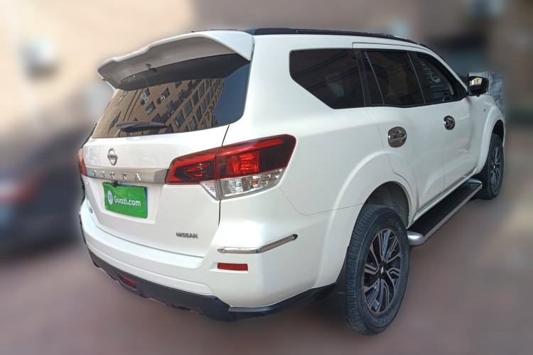 Used Nissan Terra 2020 2.5L XE Manual Two-Wheel-Drive Elite Edition Exterior 5