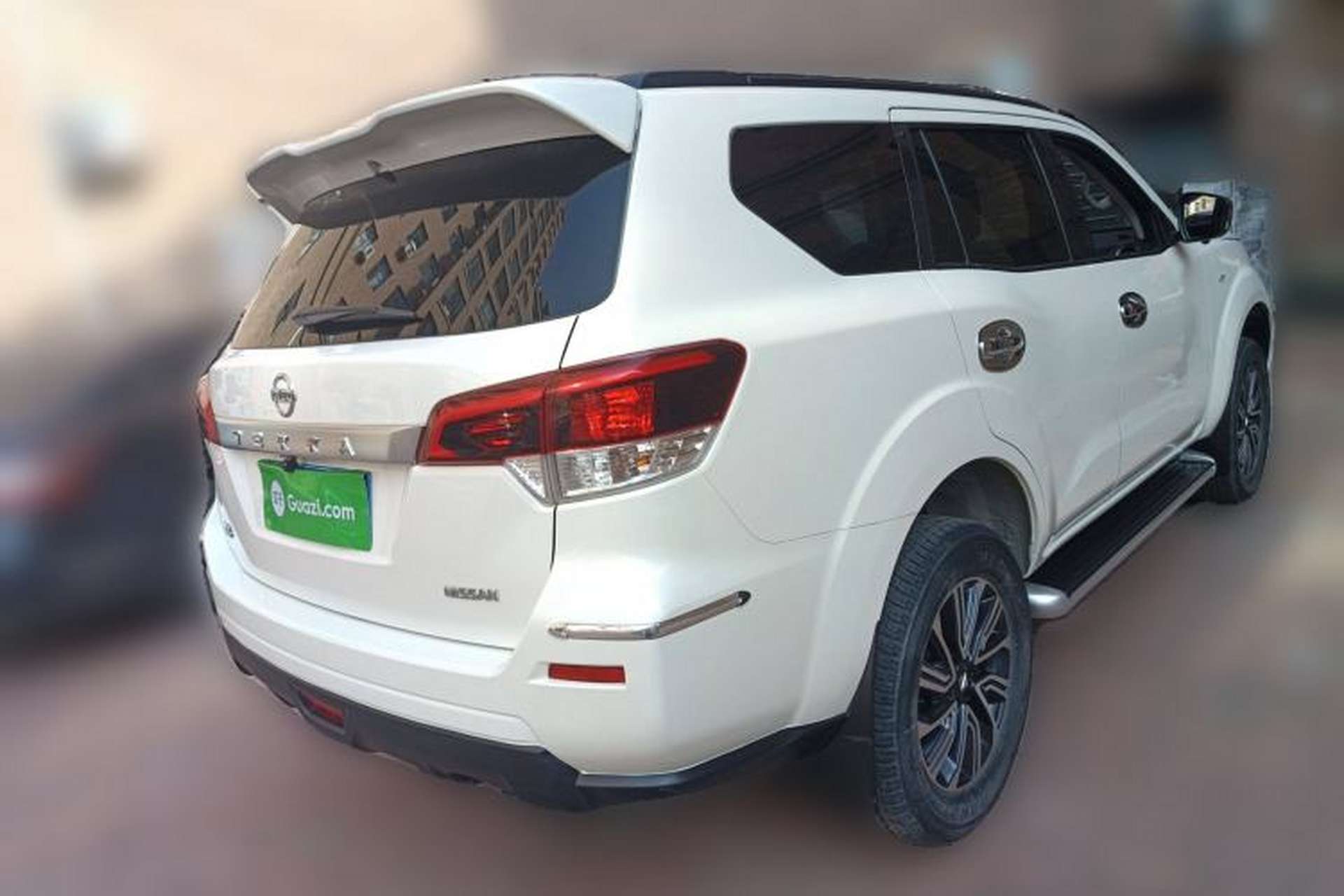 Used Nissan Terra 2020 2.5L XE Manual Two-Wheel-Drive Elite Edition Exterior 5