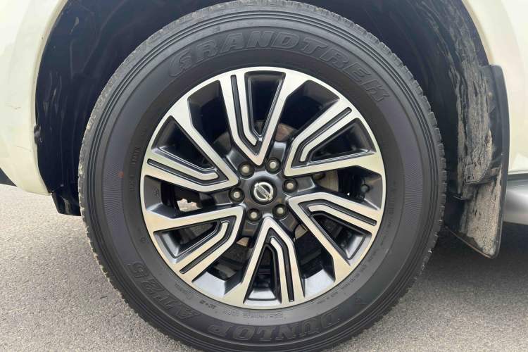 Used Nissan Terra 2020 2.5L XL Upper 4WD Automatic Four-Wheel Drive Luxury Edition Exterior 7