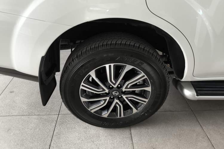 Used Nissan Terra 2020 2.5L XL Upper 4WD Automatic Four-Wheel Drive Luxury Edition Exterior 8