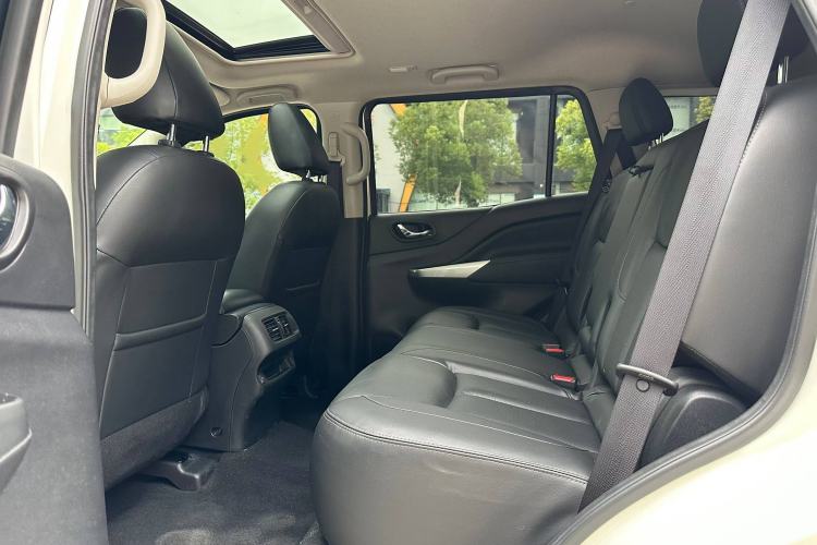 Used Nissan Terra 2020 2.5L XV 4WD Automatic Four-Wheel Drive Flagship Edition Exterior 8