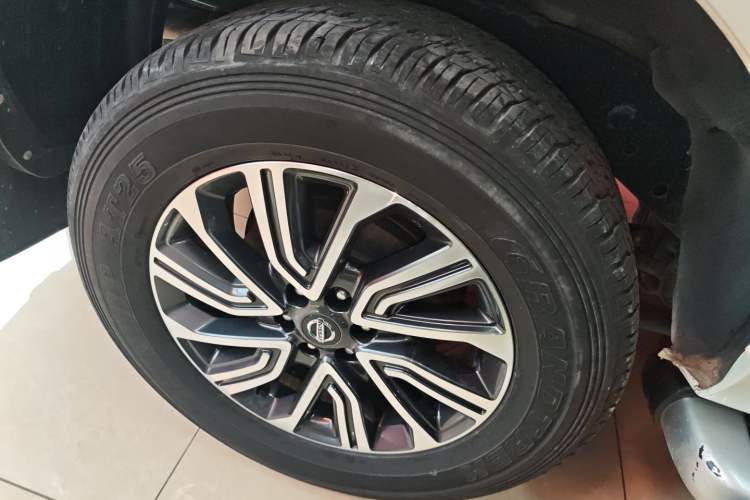 Used Nissan Terra 2020 2.5L XL Upper 4WD Automatic Four-Wheel Drive Luxury Edition Exterior 8
