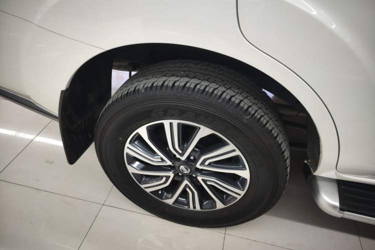 Used Nissan Terra 2020 2.5L XL Upper Automatic Two-Wheel Drive Luxury Edition Exterior 8