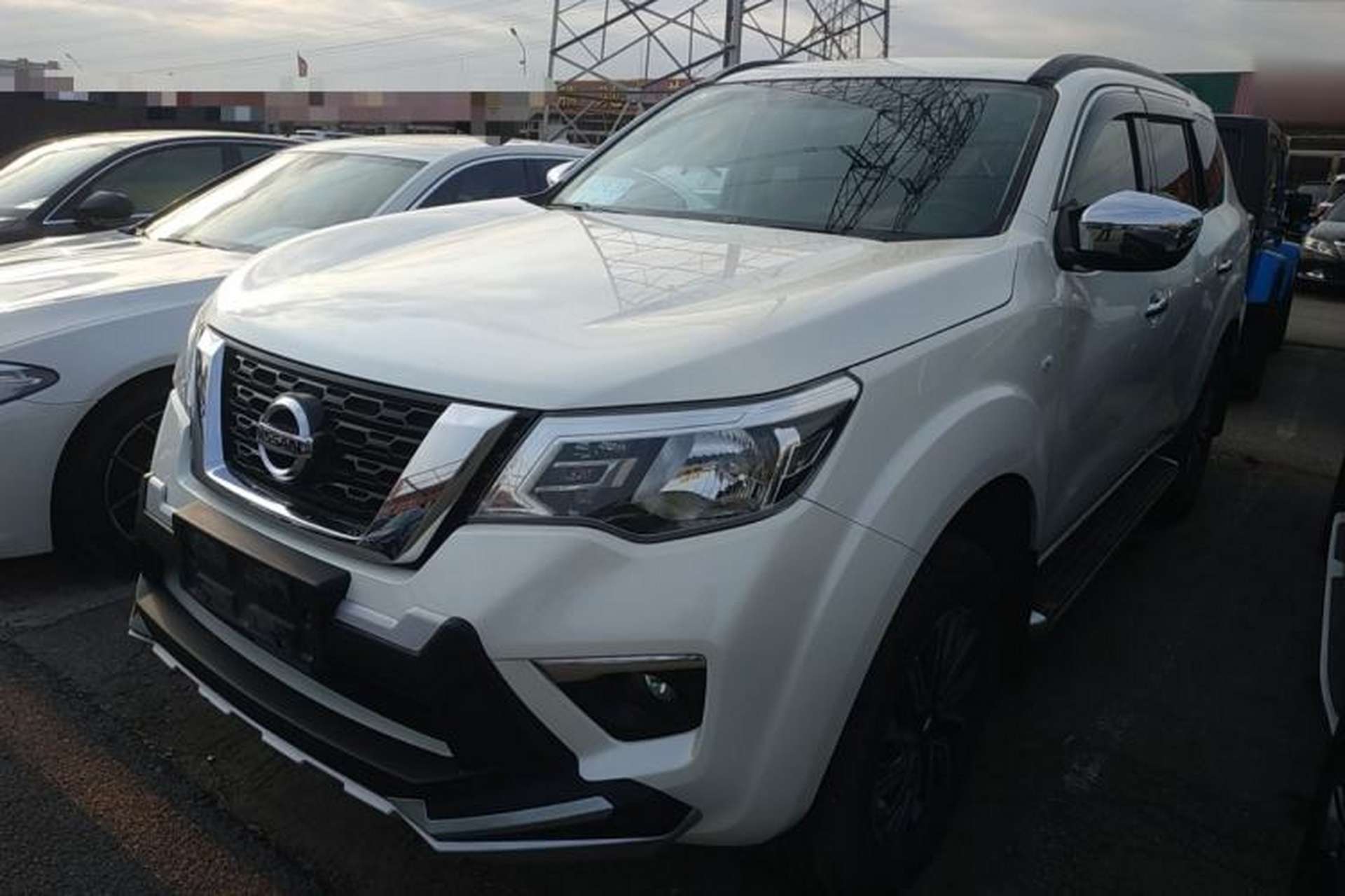 Used Nissan Terra 2020 2.5L XL Upper 4WD Automatic Four-Wheel Drive Luxury Edition Front Left 45 Deg