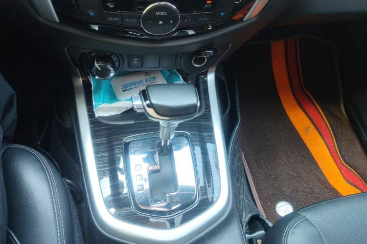 Used Nissan Terra 2020 2.5L XV 4WD Automatic Four-Wheel Drive Flagship Edition Gear Lever