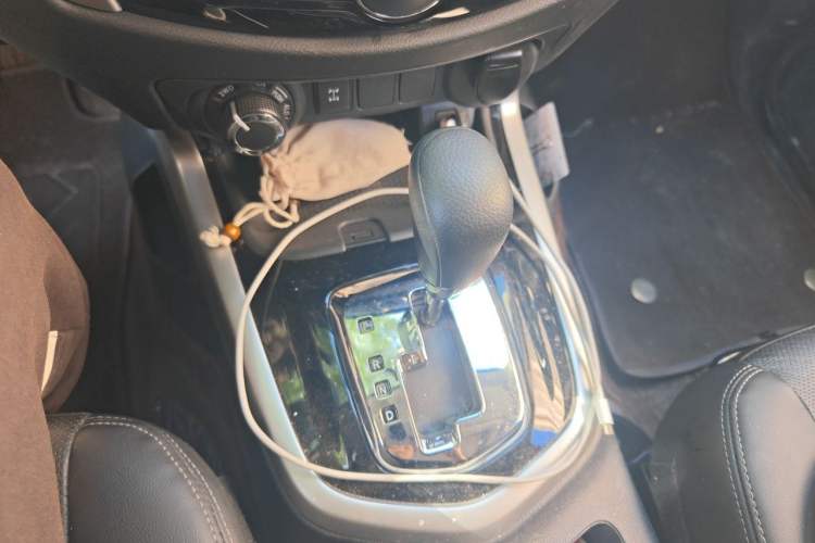 Used Nissan Terra 2020 2.5L XL Upper 4WD Automatic Four-Wheel Drive Luxury Edition Gear Lever