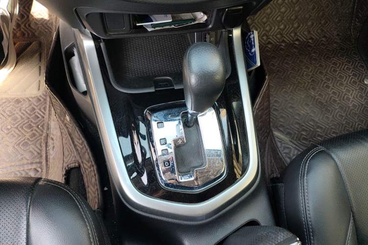 Used Nissan Terra 2020 2.5L XL Upper Automatic Two-Wheel Drive Luxury Edition Gear Lever