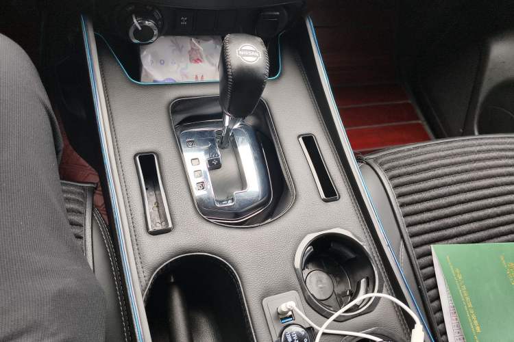 Used Nissan Terra 2020 2.5L XL Upper 4WD Automatic Four-Wheel Drive Luxury Edition Gear Lever