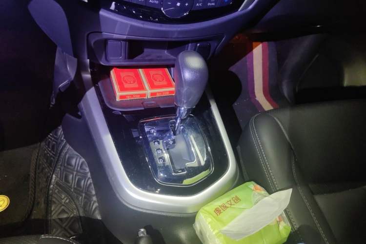 Used Nissan Terra 2020 2.5L XL Upper Automatic Two-Wheel Drive Luxury Edition Gear Lever