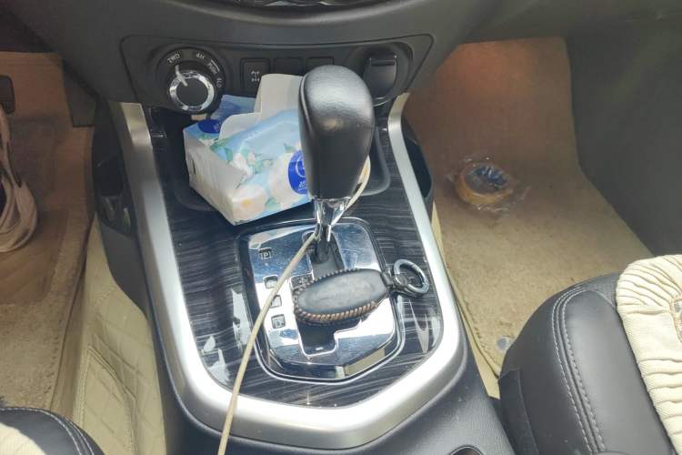 Used Nissan Terra 2020 2.5L XV 4WD Automatic Four-Wheel Drive Flagship Edition Gear Lever