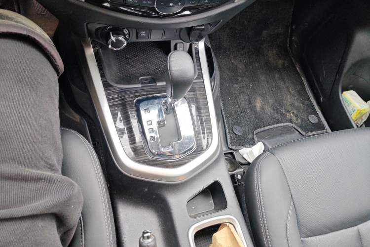 Used Nissan Terra 2020 2.5L XV 4WD Automatic Four-Wheel Drive Flagship Edition Gear Lever