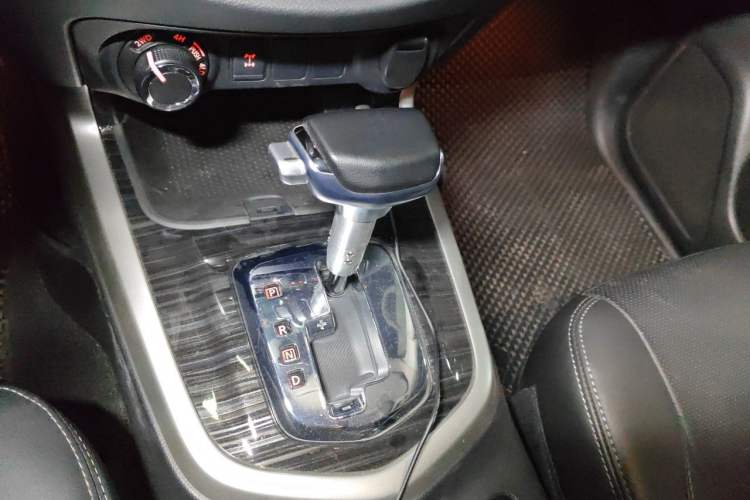Used Nissan Terra 2020 2.5L XV 4WD Automatic Four-Wheel Drive Flagship Edition Gear Lever