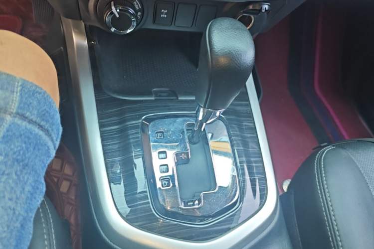 Used Nissan Terra 2020 2.5L XV 4WD Automatic Four-Wheel Drive Flagship Edition Gear Lever