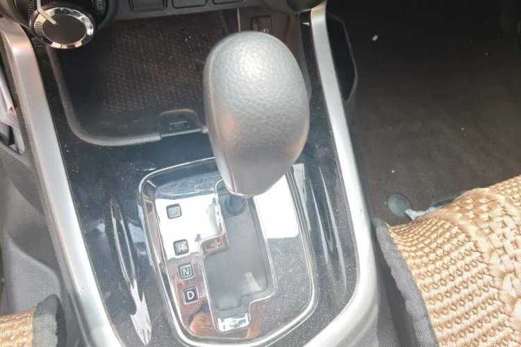 Used Nissan Terra 2020 2.5L XL Upper 4WD Automatic Four-Wheel Drive Luxury Edition Gear Lever