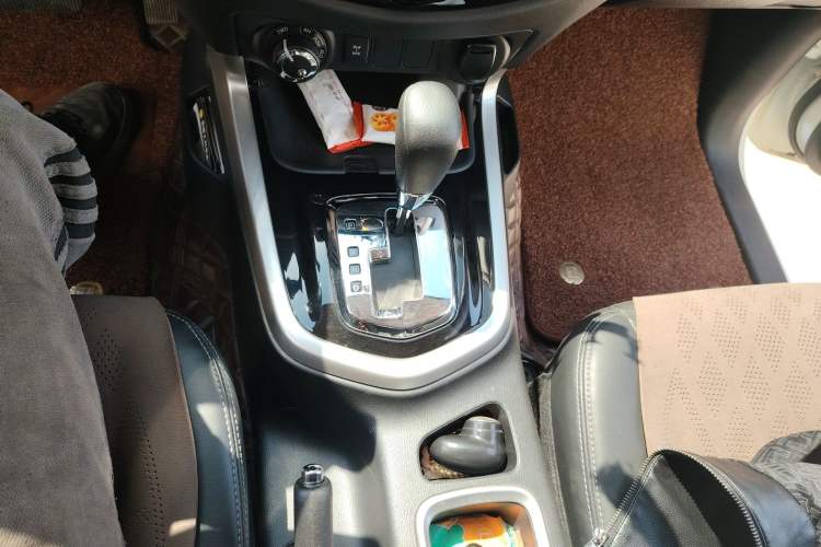 Used Nissan Terra 2020 2.5L XL Upper 4WD Automatic Four-Wheel Drive Luxury Edition Gear Lever