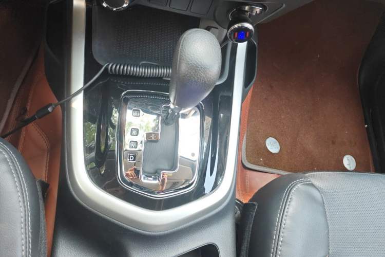 Used Nissan Terra 2020 2.5L XL Upper 4WD Automatic Four-Wheel Drive Luxury Edition Gear Lever