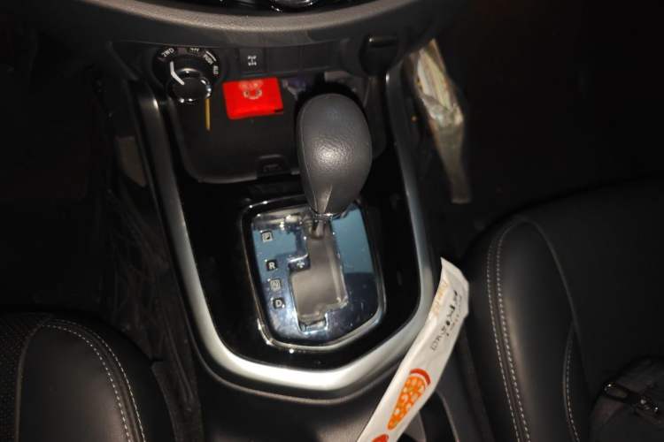 Used Nissan Terra 2020 2.5L XL Upper 4WD Automatic Four-Wheel Drive Luxury Edition Gear Lever