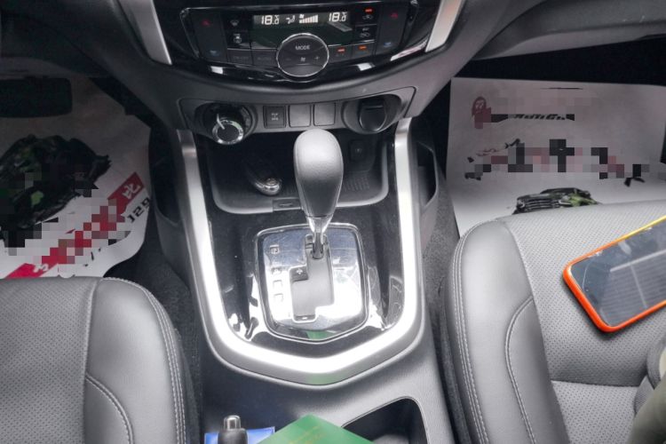 Used Nissan Terra 2020 2.5L XL Upper 4WD Automatic Four-Wheel Drive Luxury Edition Gear Lever
