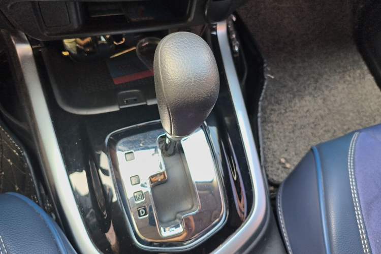 Used Nissan Terra 2020 2.5L XL Upper Automatic Two-Wheel Drive Luxury Edition Gear Lever