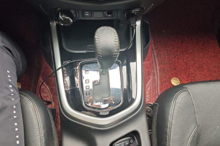 Used Nissan Terra 2020 2.5L XL Upper 4WD Automatic Four-Wheel Drive Luxury Edition Gear Lever