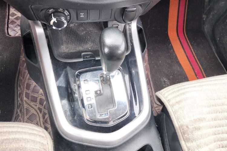 Used Nissan Terra 2020 2.5L XL Upper 4WD Automatic Four-Wheel Drive Luxury Edition Gear Lever