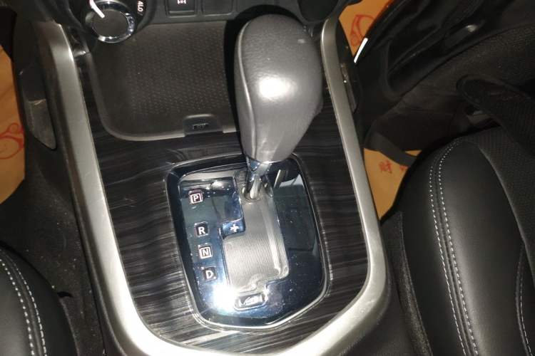 Used Nissan Terra 2020 2.5L XV 4WD Automatic Four-Wheel Drive Flagship Edition Gear Lever