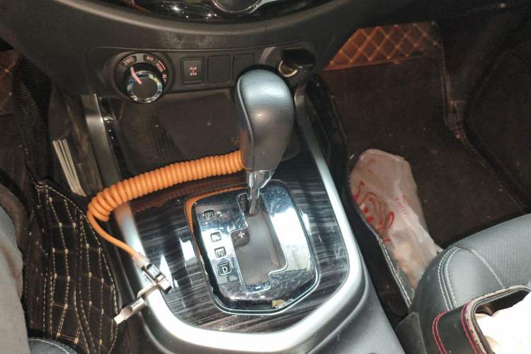 Used Nissan Terra 2020 2.5L XV 4WD Automatic Four-Wheel Drive Flagship Edition Gear Lever