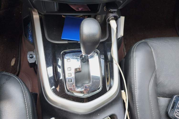 Used Nissan Terra 2020 2.5L XL Upper Automatic Two-Wheel Drive Luxury Edition Gear Lever