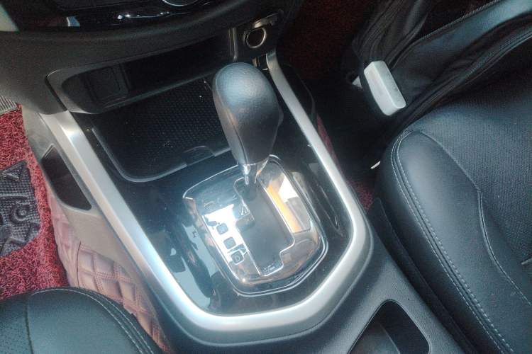 Used Nissan Terra 2020 2.5L XL Upper Automatic Two-Wheel Drive Luxury Edition Gear Lever