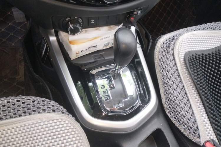 Used Nissan Terra 2020 2.5L XL Upper 4WD Automatic Four-Wheel Drive Luxury Edition Gear Lever