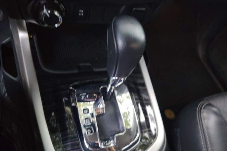 Used Nissan Terra 2020 2.5L XV 4WD Automatic Four-Wheel Drive Flagship Edition Gear Lever